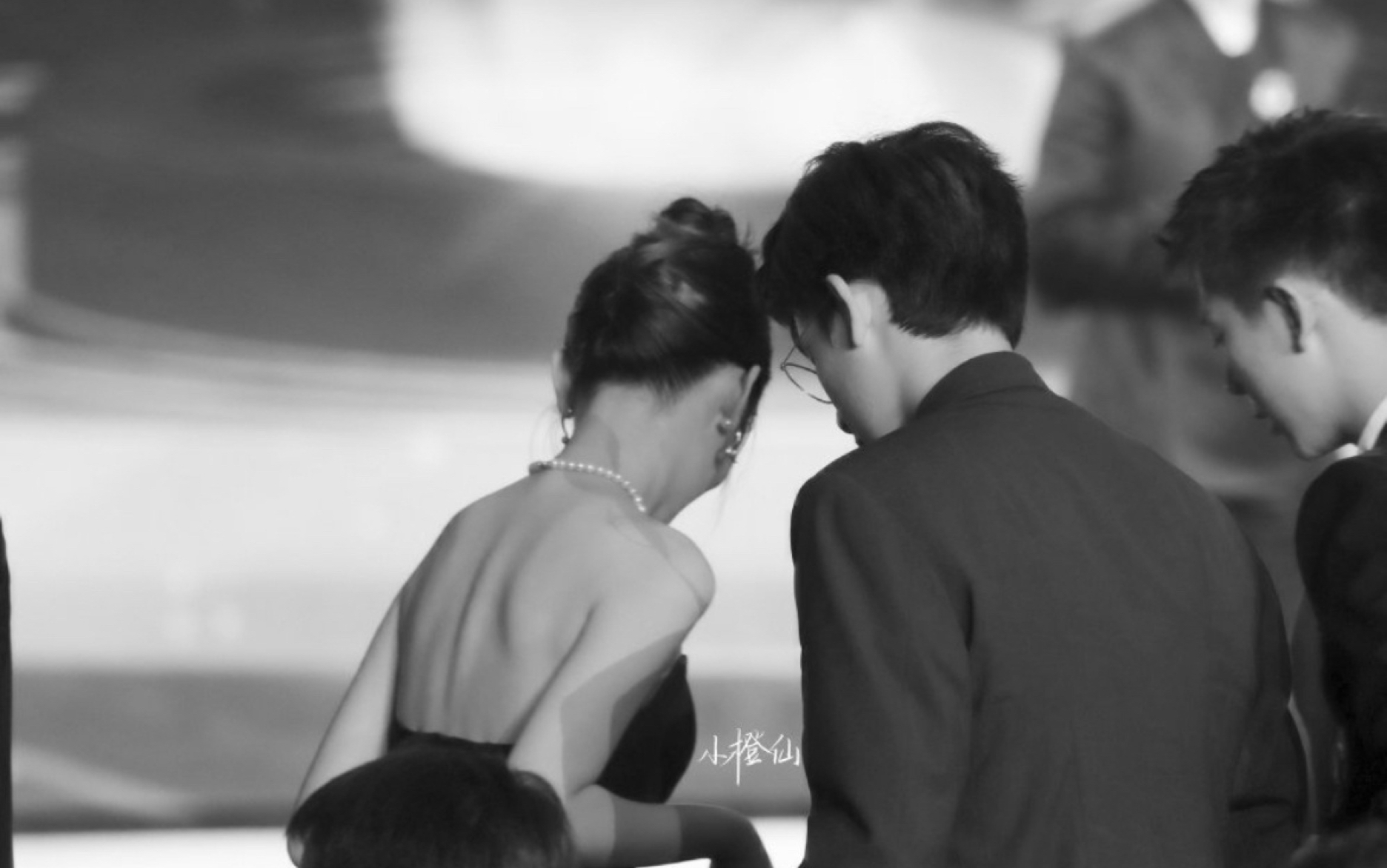 【胡先煦|周也】"下不完的雨" 期待9月9日上映的电影《三贵情史》