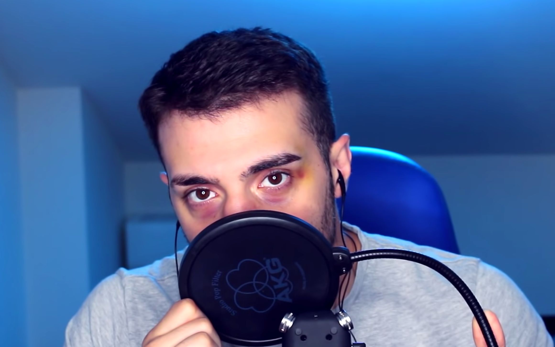 声控福利「天菜帅哥 asmr】3d口腔音?(intense)一定要带上耳机慢慢品!