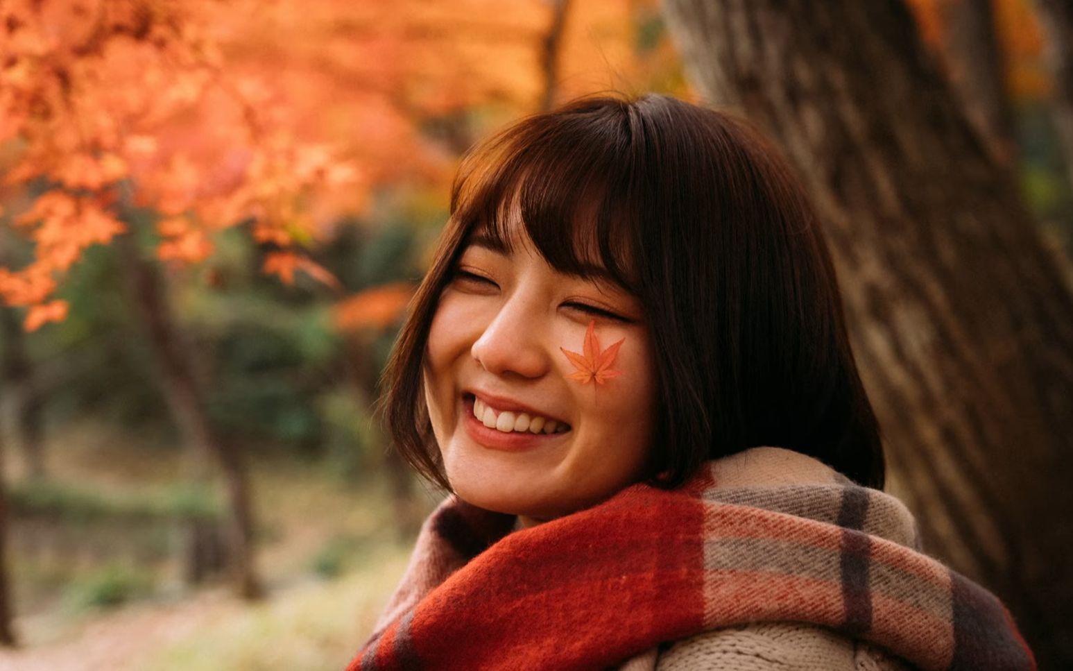 【摄影构图参考】模特户外人像短片 红叶赏