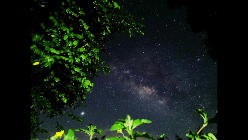 唯美仲夏夜星空,华为荣耀30pro 拍摄星空延时摄影,我们都是来自星辰的