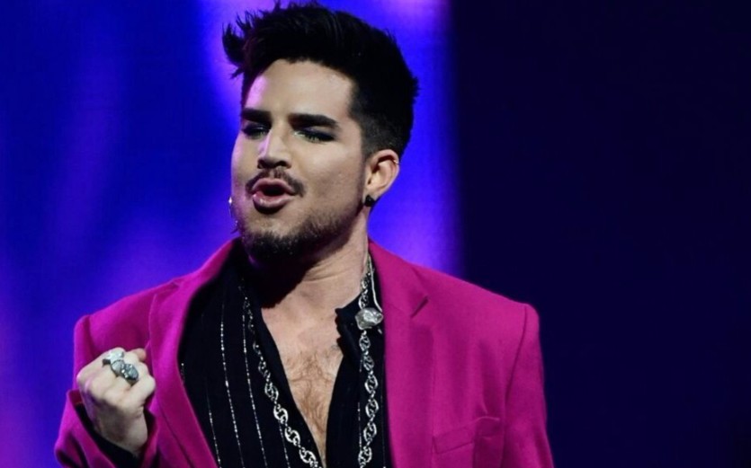 [图]【Adam Lambert】兰姨slay！Avicii致敬演唱会表演“Lay Me Down”