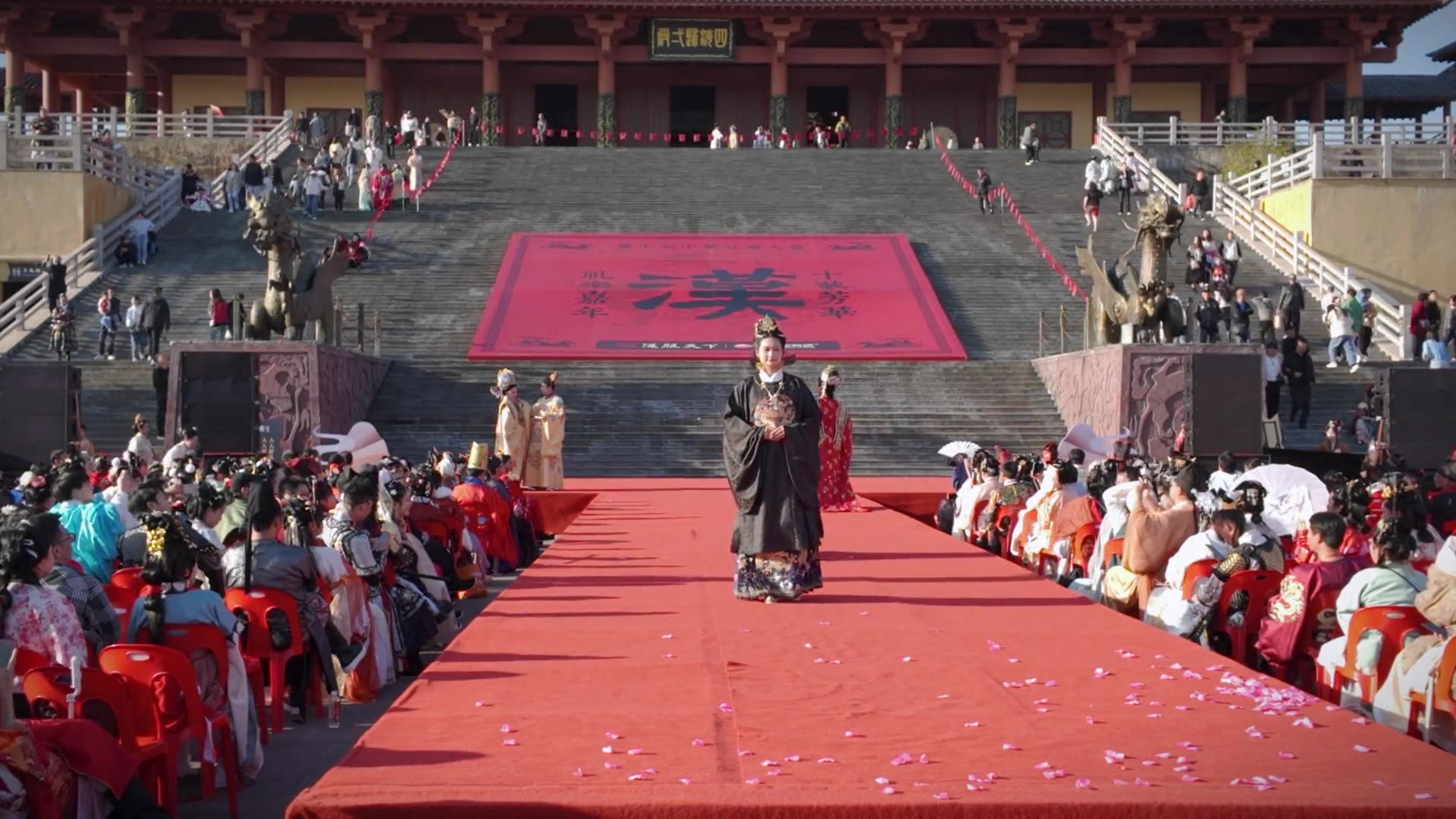 [图]礼乐大会-云河千色汉服