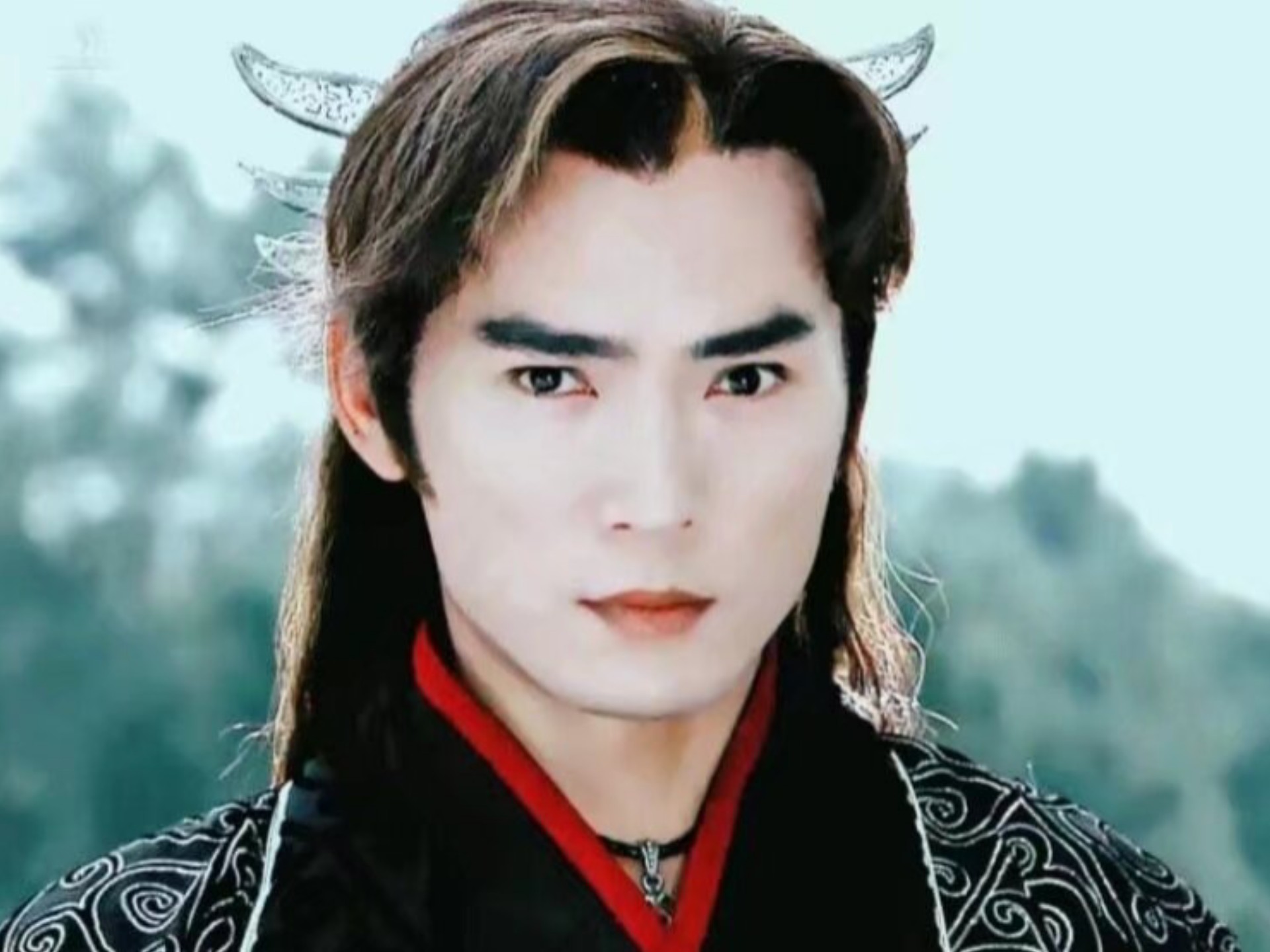 可当初明明也很温柔与天真