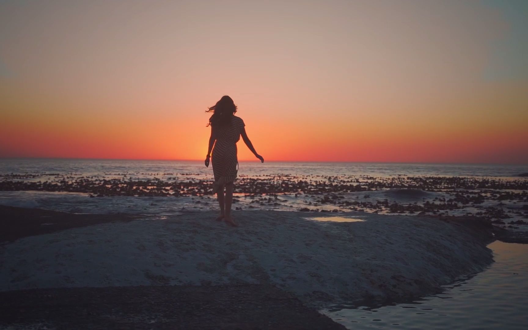 美景与佳人相伴