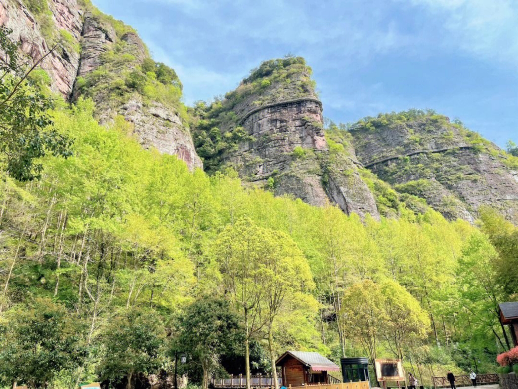 绍兴十大名山穿岩十九峰