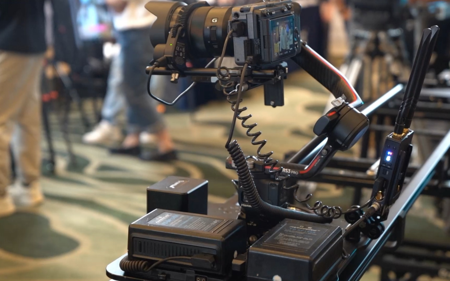 xt5-r轨道摄像机器人,兼容dji rs sdk协议,lanc协议,可控制相机/摄像