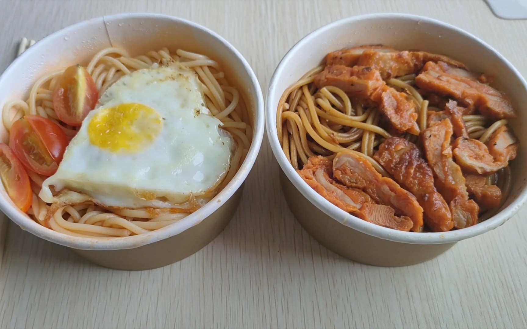 [来两碗面]斑比创意餐厅 | 09奥尔良鸡腿肉黑椒意面 煎蛋茄子意大利