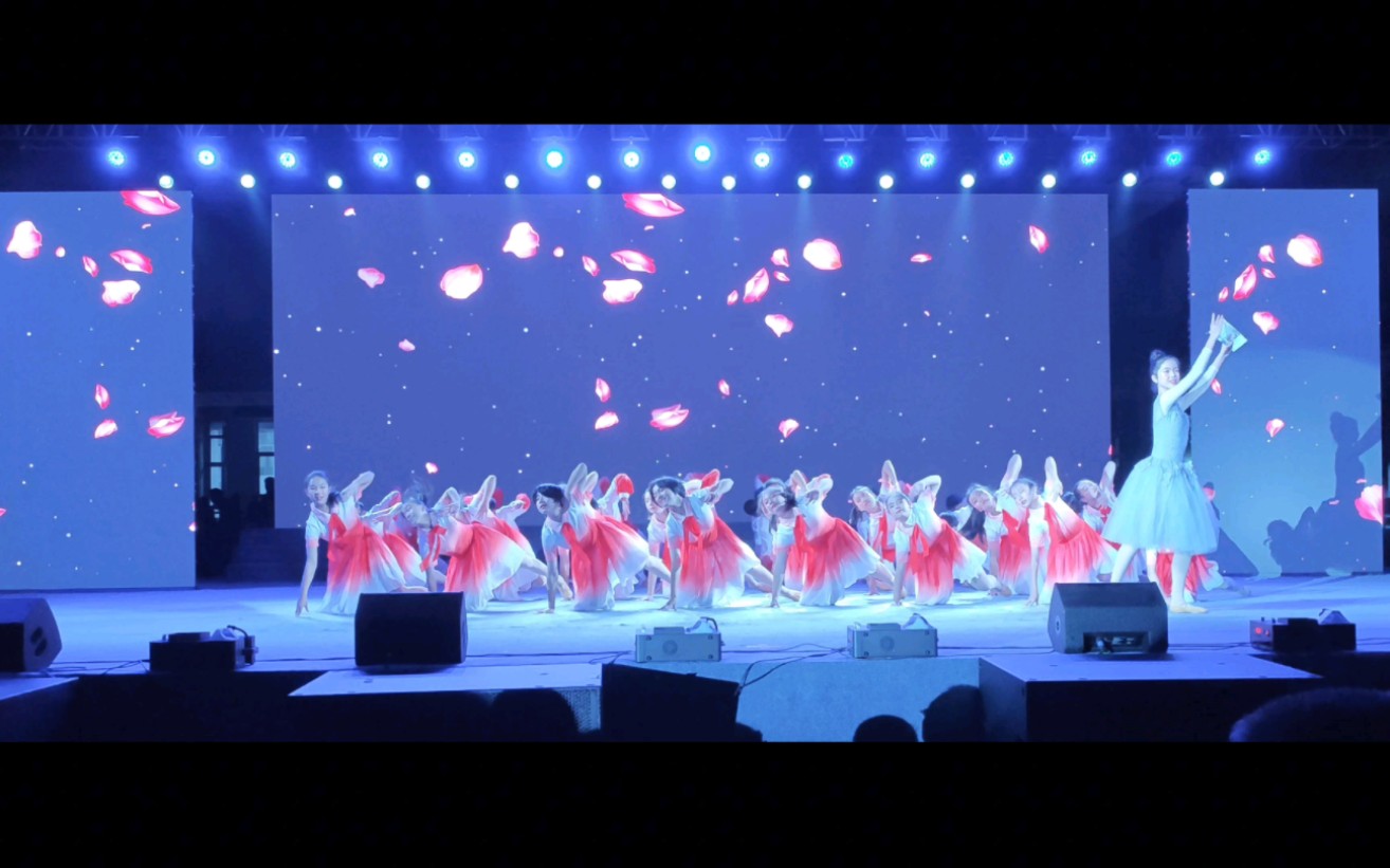 云天化中学艺术周总汇演精彩节目《桃李行》
