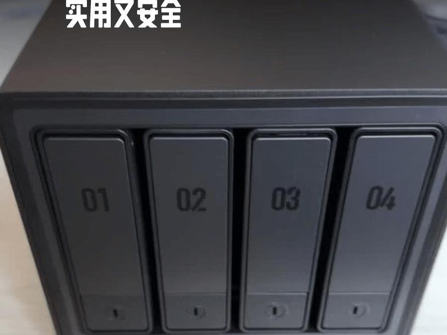 绿联私有云DXP4800 Pro16G四盘万兆NAS网络存储服务器家庭个人硬盘云监控AI相册备份适用iPhone18