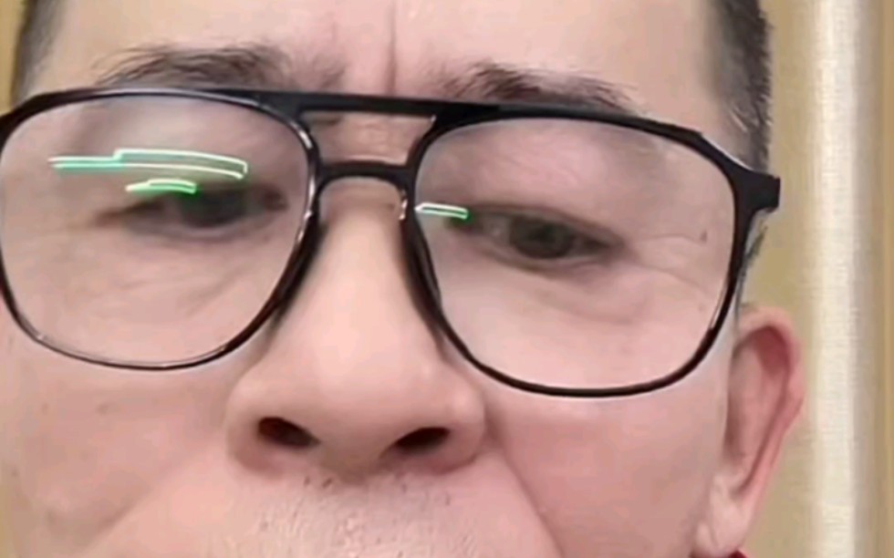 鸡蛋大的气篮子