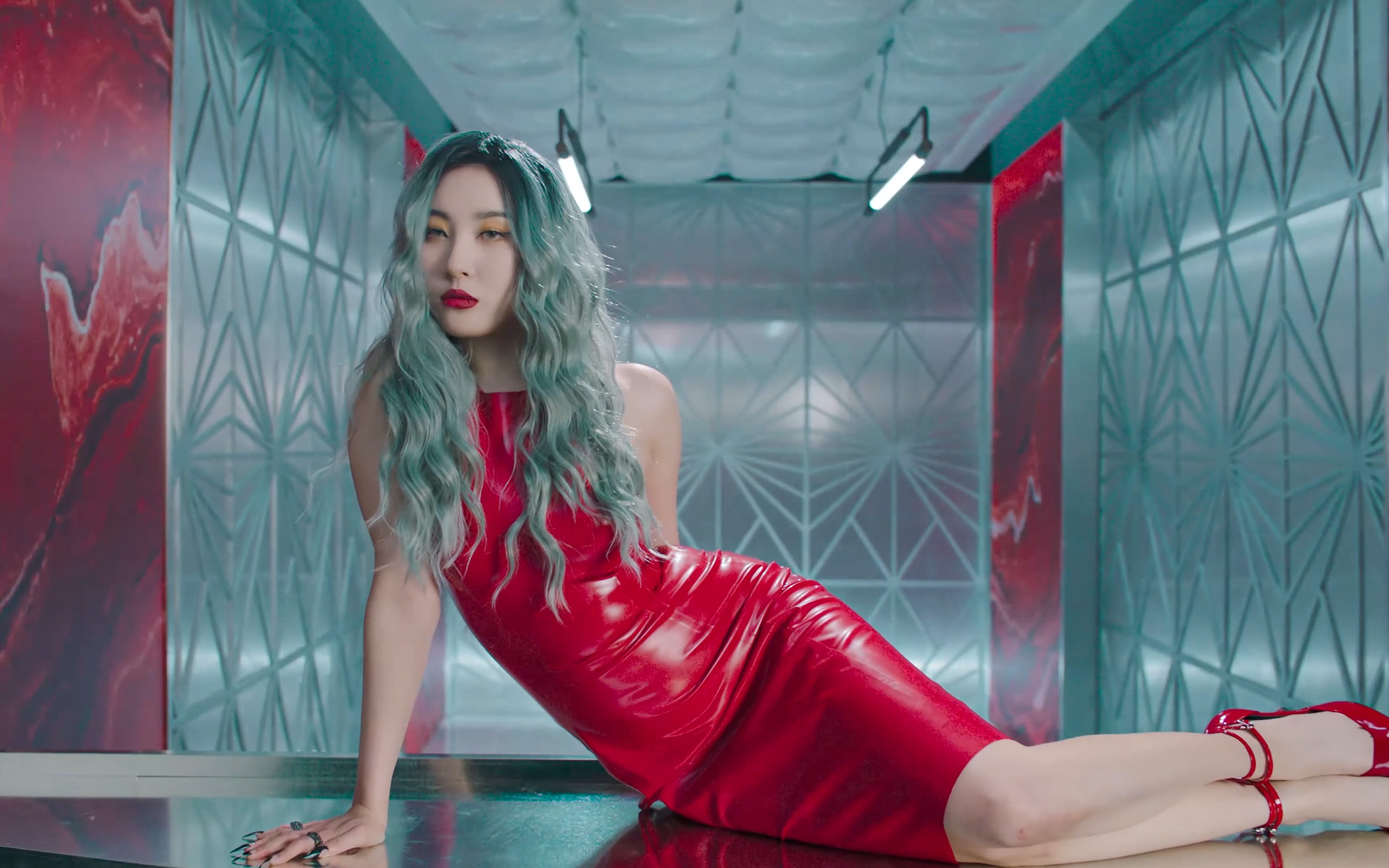 【韩国第一腿精】【李宣美(sunmi)尾巴(tail)mv】