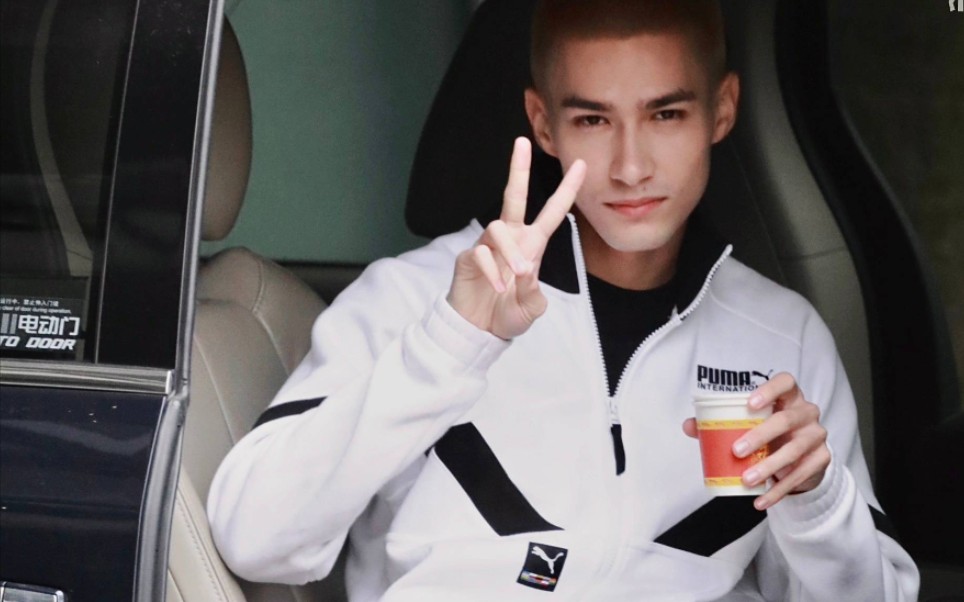 米卡个人安利向我已经分不清是酷哥还是甜心了