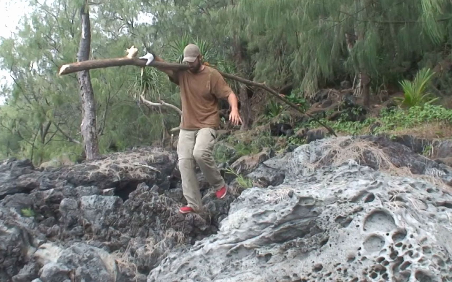 甩翻德爷之荒野生存300天,第2集钓鱼捕猎