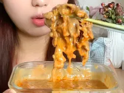 Tải video: 吃火锅啦，麻酱多多