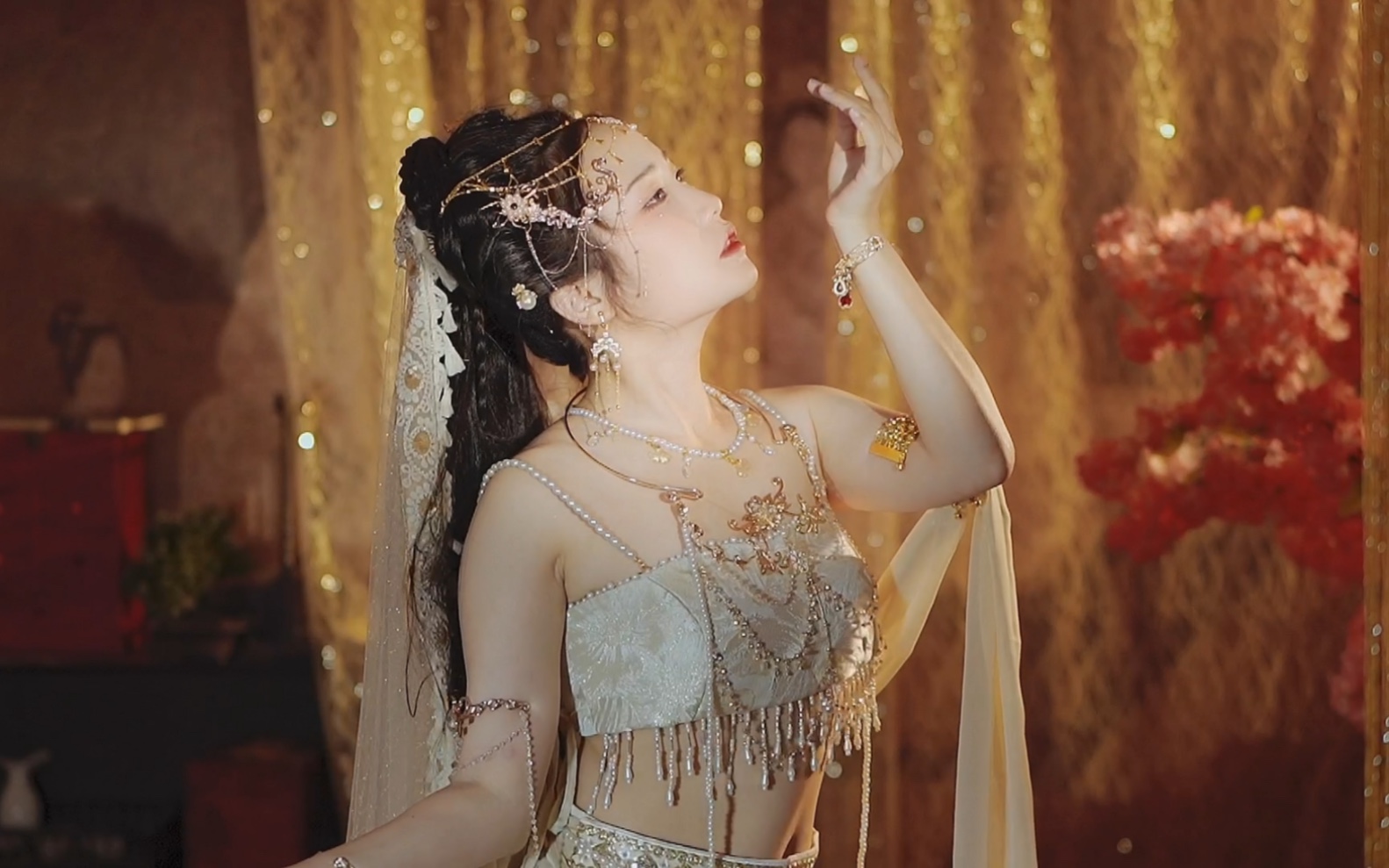 "呜呜呜～异域舞姬摇摆至上"|异域风情西域舞姬