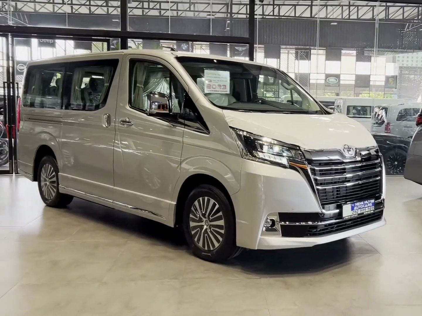 大面包车,丰田格瑞维亚(海外版)深度体验外观和内饰