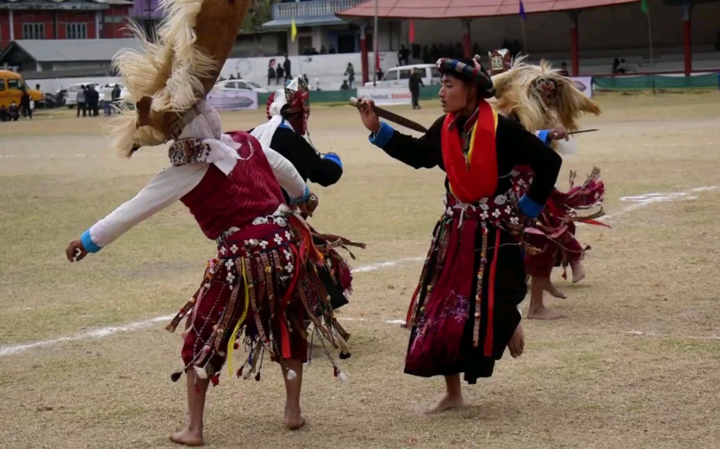 门巴族传统阿吉拉姆(藏戏)舞蹈