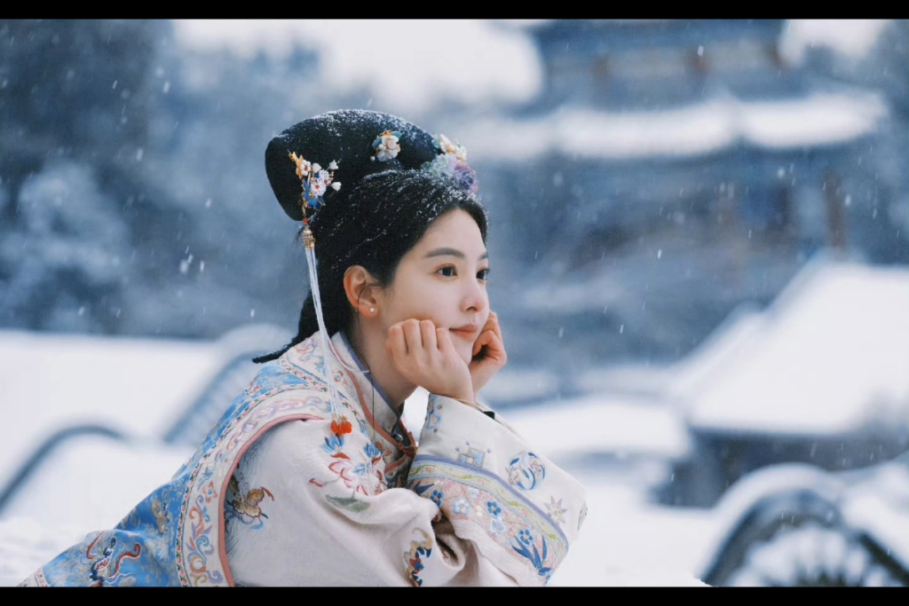 哪家格格跑出来哇,好可爱的格格哇#章若楠#章若楠格格装