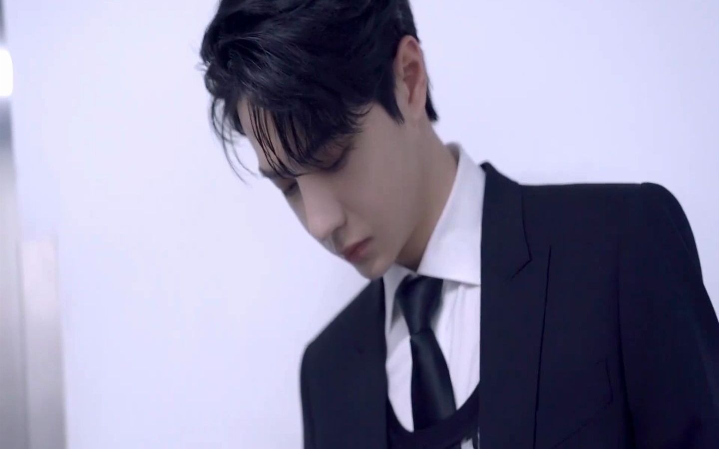 【王一博‖商务混剪】斯人若彩虹,遇上方知有