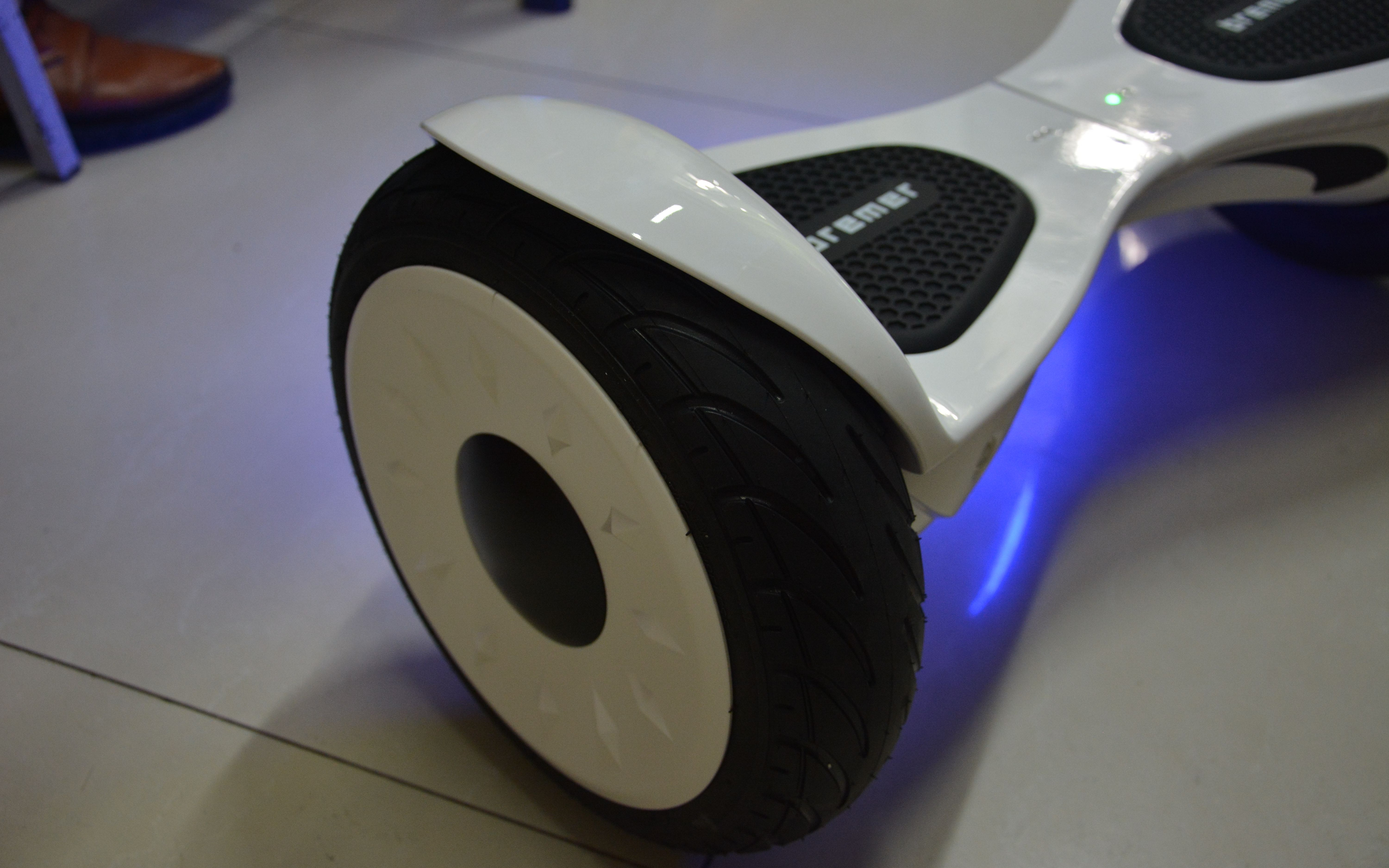 【小姐姐配音】bremer平衡车轻体验_哔哩哔哩_bilibili