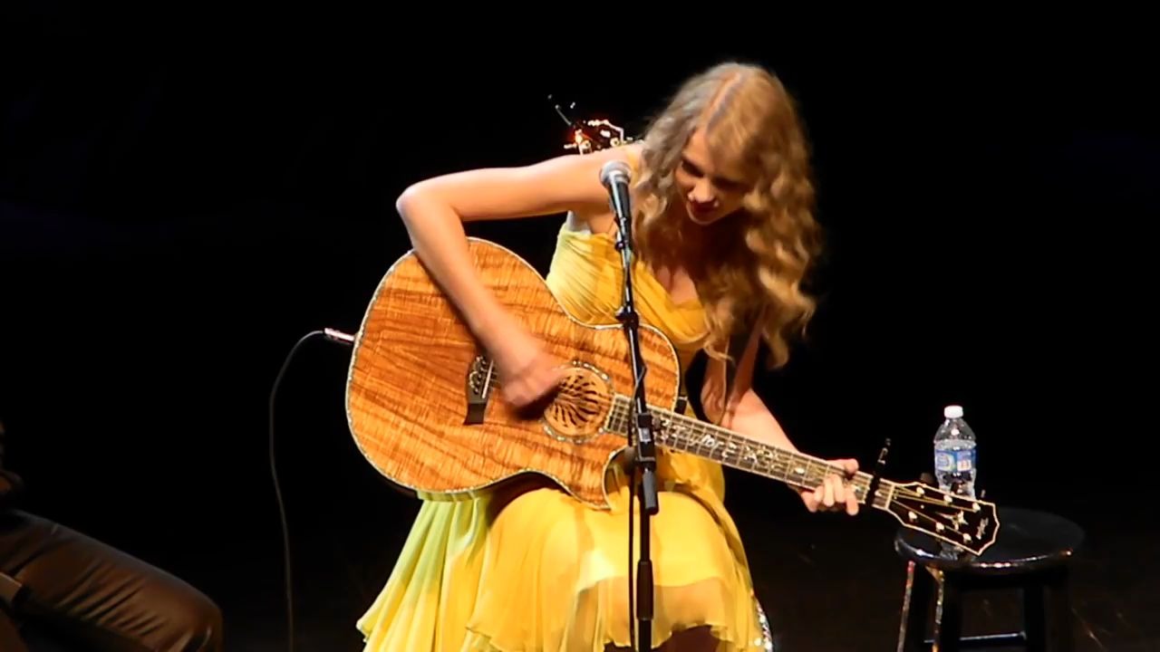 [图]2010-09-23 The Best Day - Taylor Swift - All for the Hall Benefit Concert