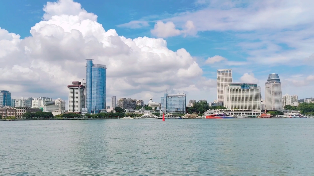 鼓浪屿三丘田码头看对岸 像动画一样