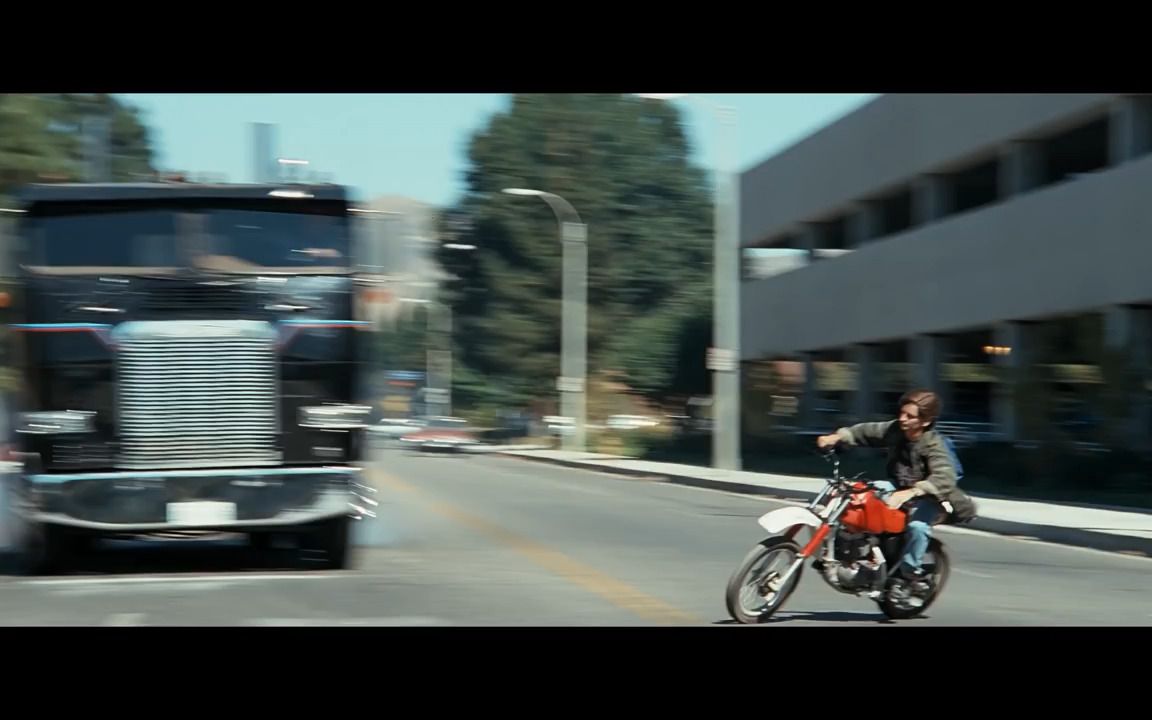 [图]Truck-chase scene Terminator 2 [Remastered]