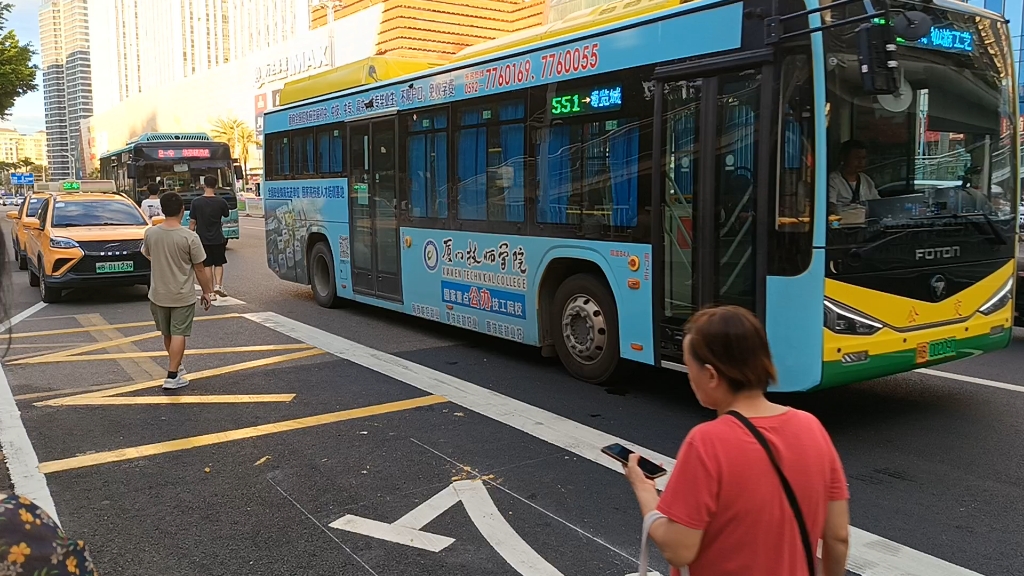 莆田闽运公交2路金龙城市之光