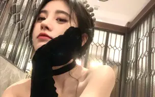 Tải video: 【鞠婧祎】只用80秒便让你馋上我的身子！