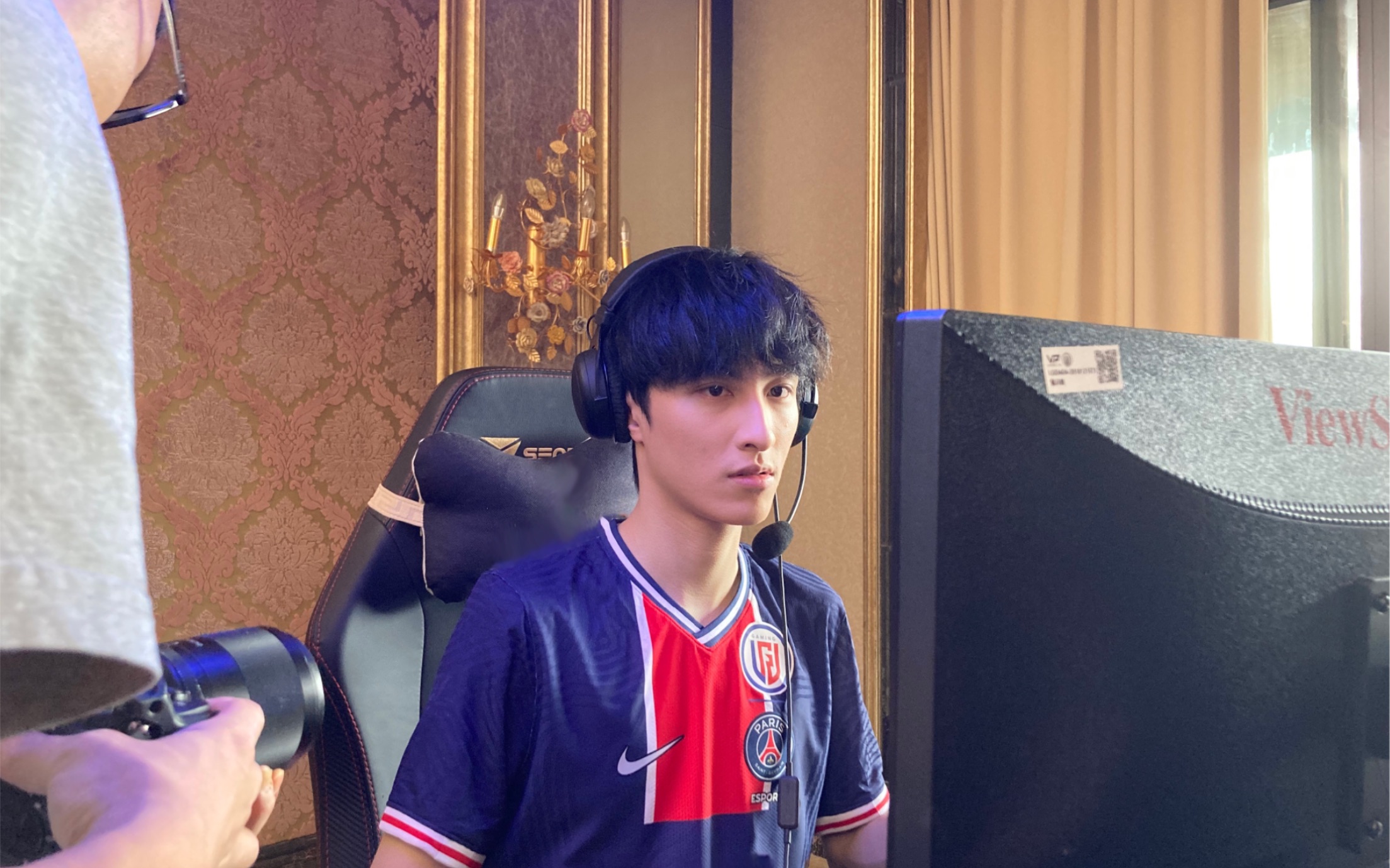 萧瑟仙贝深渊联赛神级发挥国内外解说秒成夸夸组员花式夸耀ame