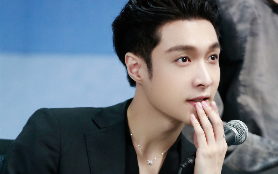 张艺兴的酒窝,我可以!