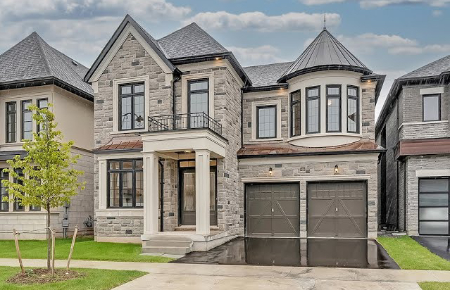 位于加拿大奥克维尔高尔夫球场旁的一座美丽住宅|2356 Charles Cornwall Ave, Oakville, ON哔哩哔哩bilibili