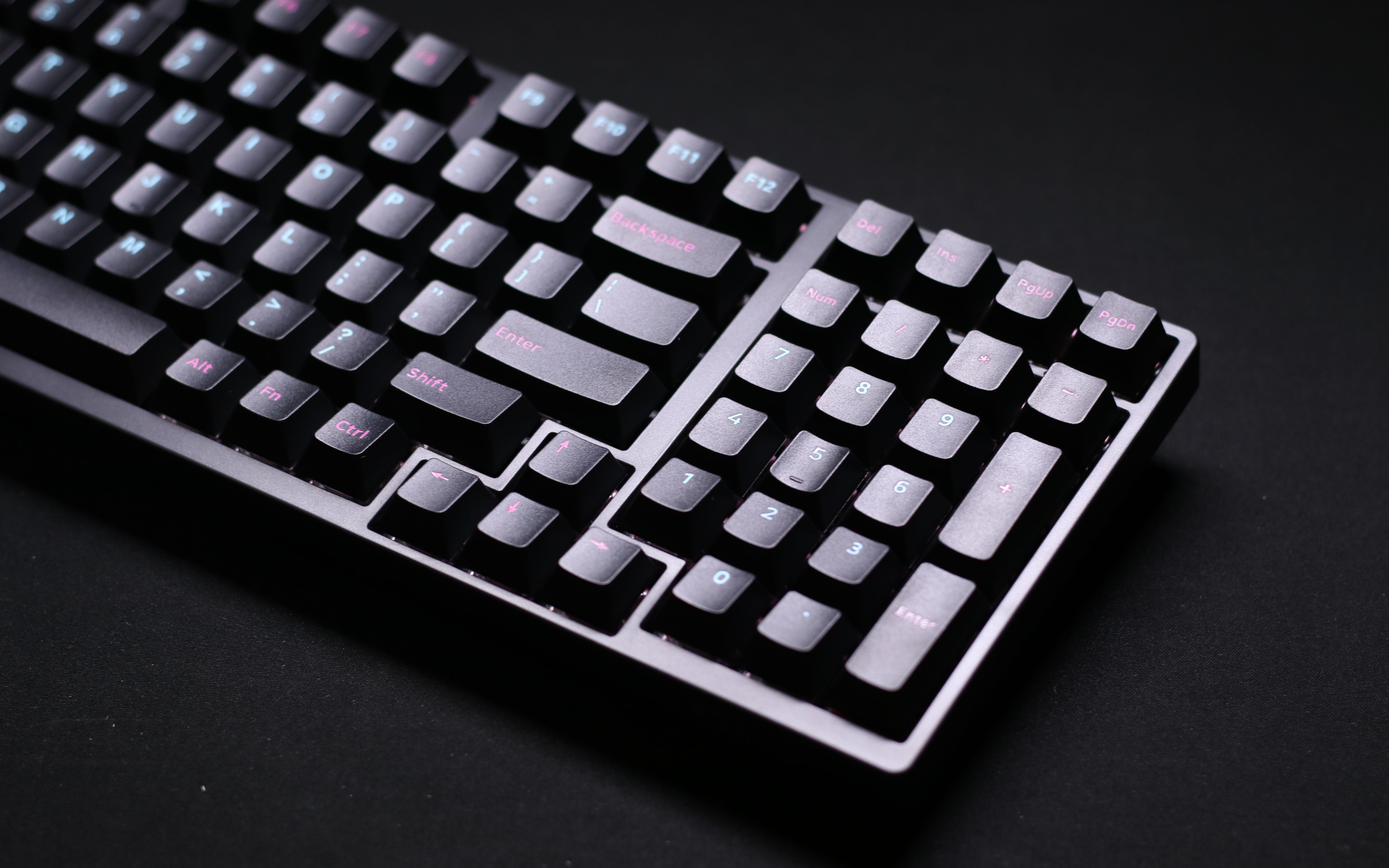 活动作品艾酷akko3098午夜粉轴加灯大键调教