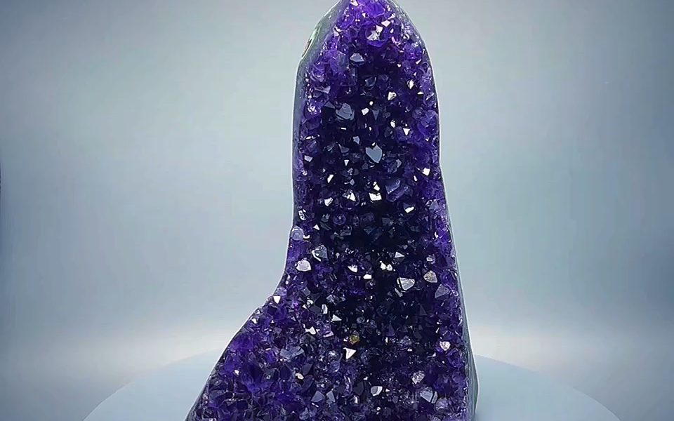 极品,正宗天然乌拉圭紫水晶簇摆件,颜色超美,品质非常好,家居能量风水