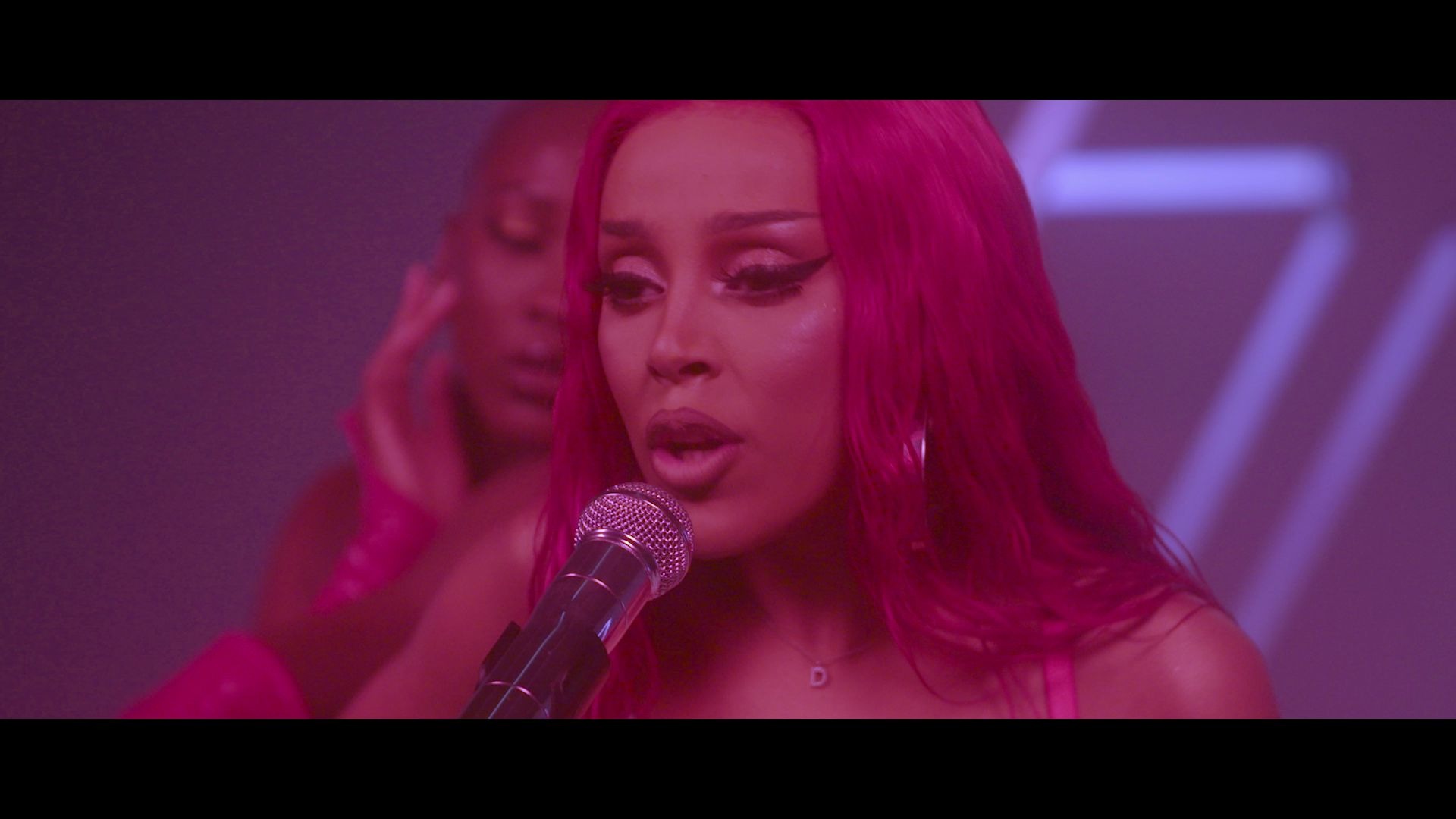 [图]MTV PUSH | Doja Cat《Say So》