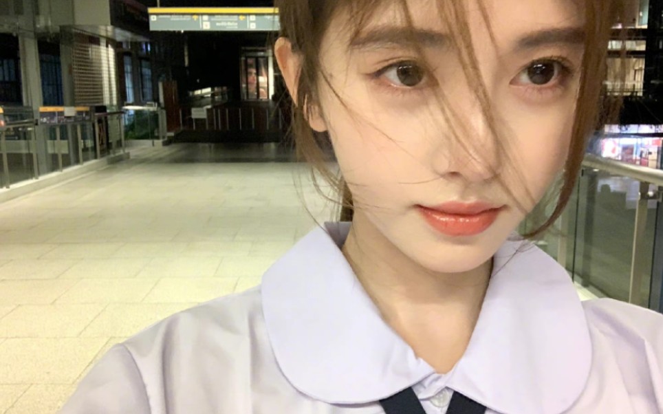 是谁被骗去点开前置摄像头又被自己丑晕【鞠婧祎】