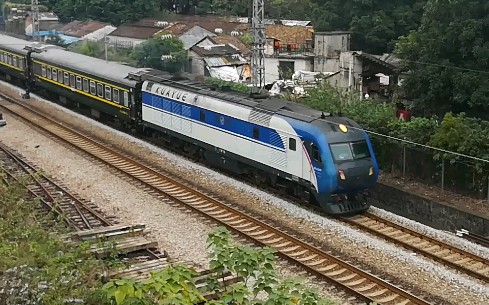 [广铁特色拆猪]k9049次列车(广州→信宜)(本务:df11g-0159 df11g-0169