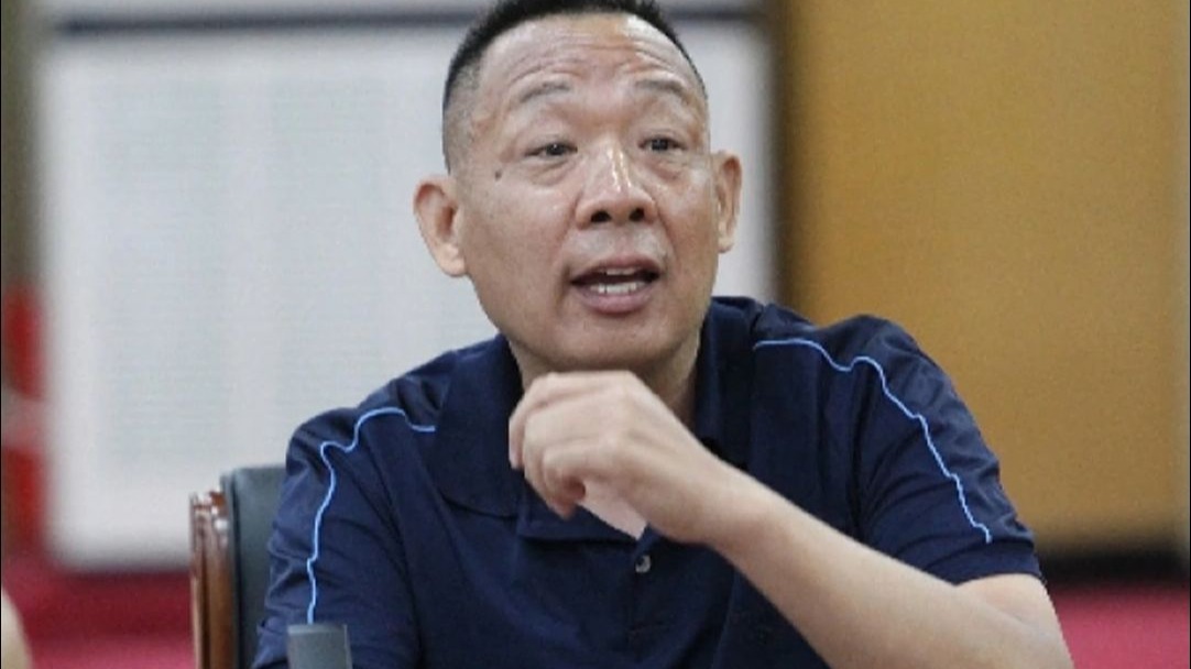 于东来打断永辉超市高管发言，质问：单店月赚200万为何不涨工资