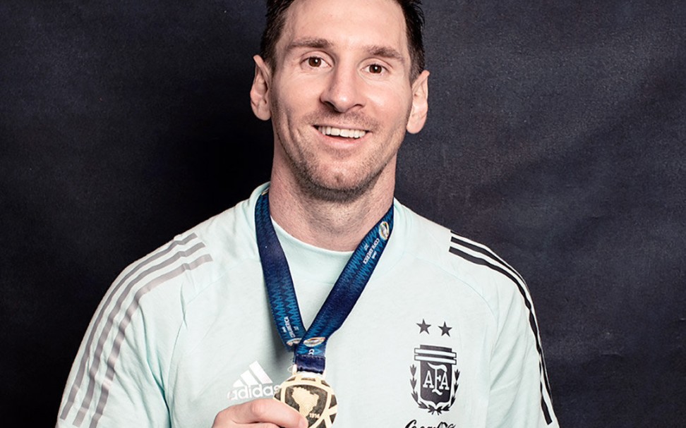 梅西佩戴美洲杯冠军奖牌的照片拍摄花絮_哔哩哔哩_bilibili