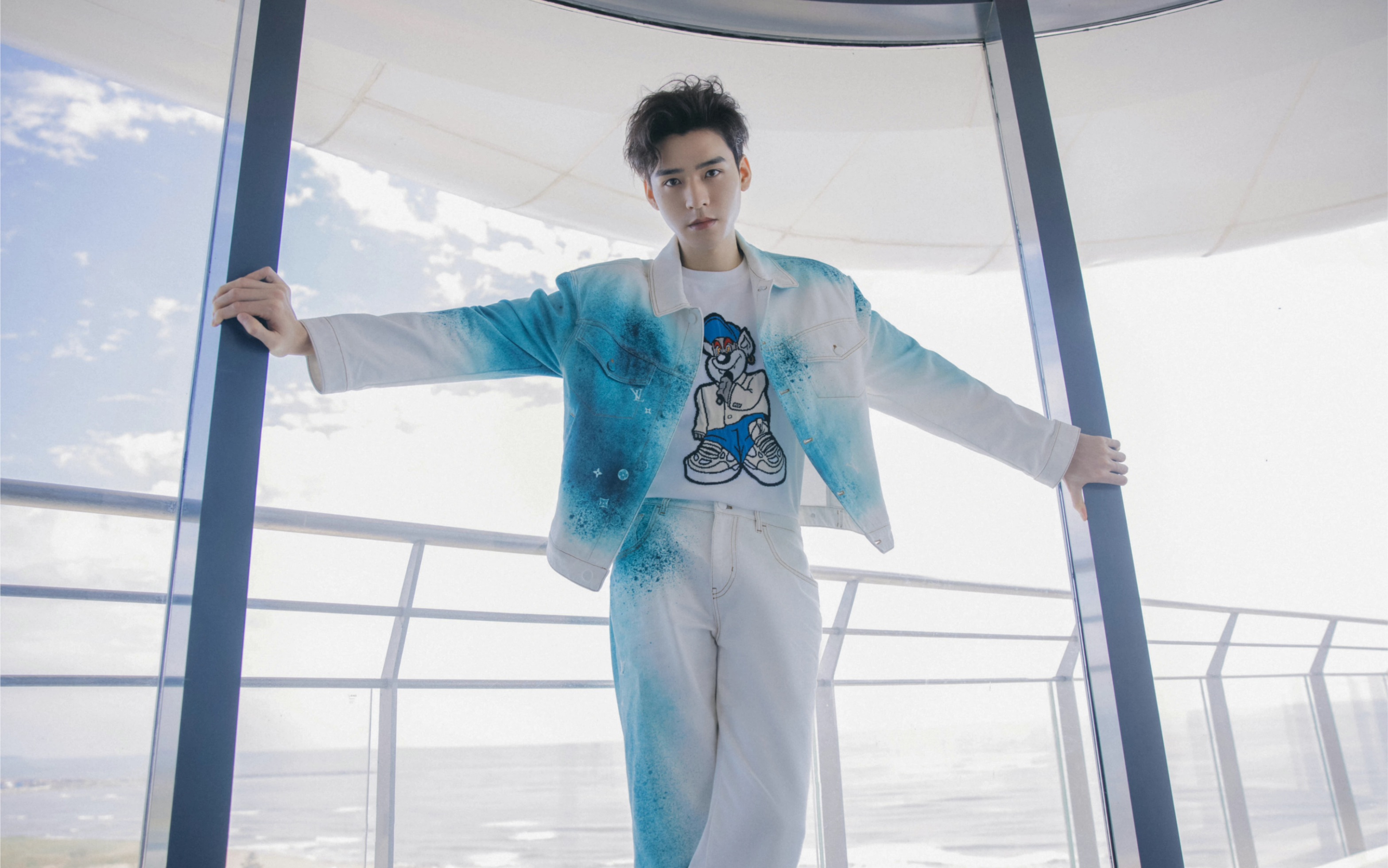 快让龚俊穿那件绿西装!