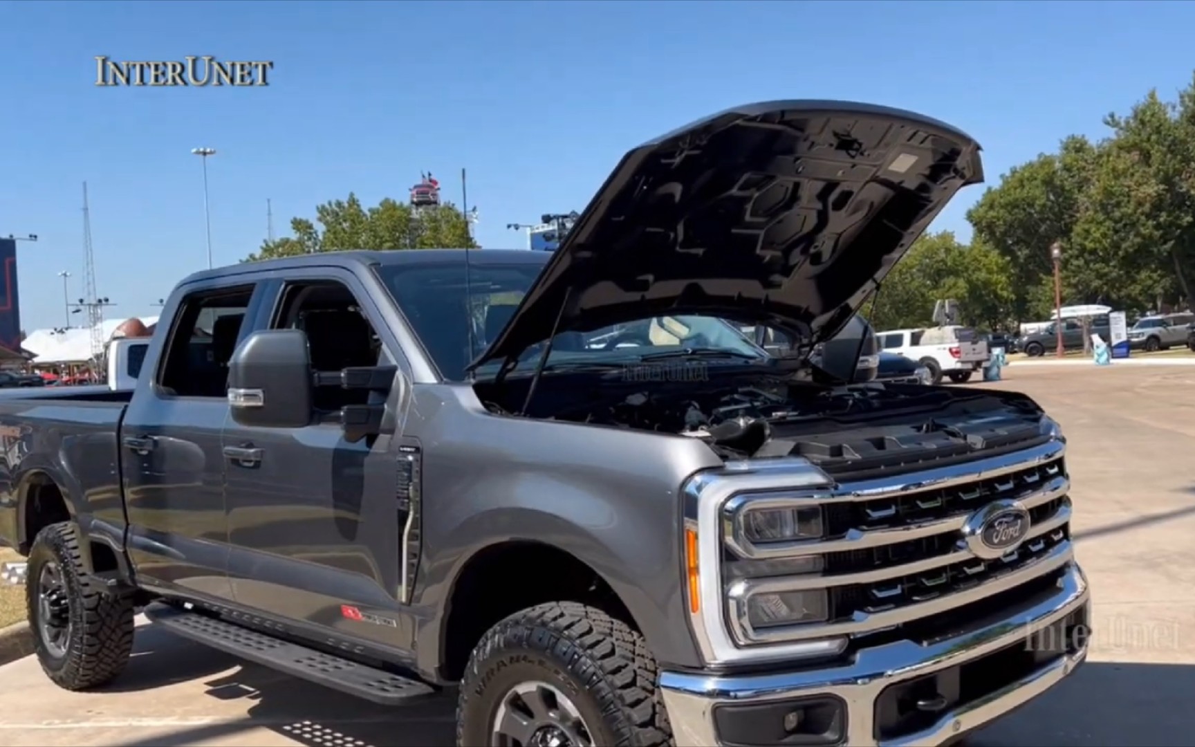 【卡车爱好者】2023 super duty f250 柴油v8