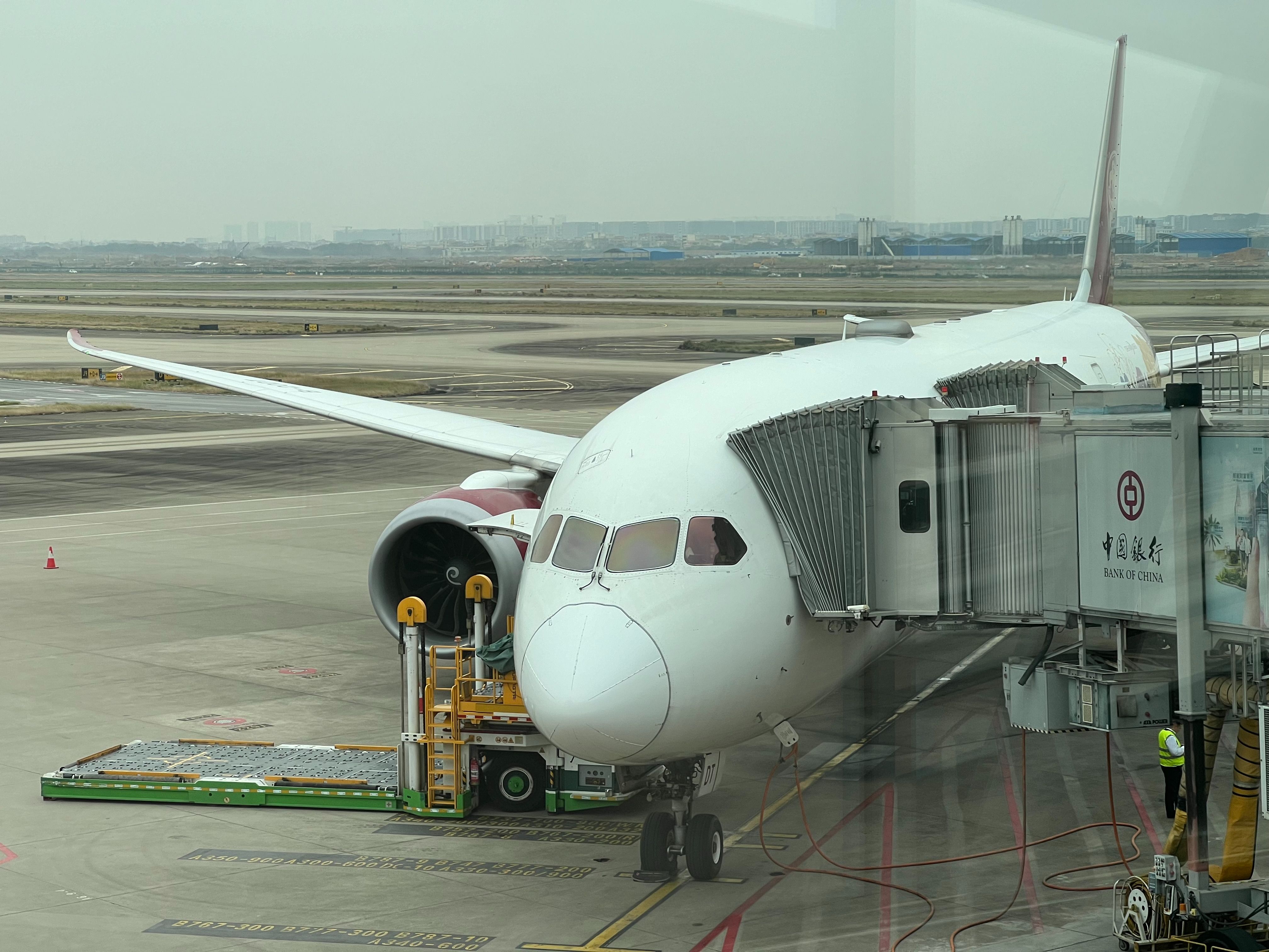 【杜比视界】吉祥航空b787起飞展望 广州白云-上海虹桥