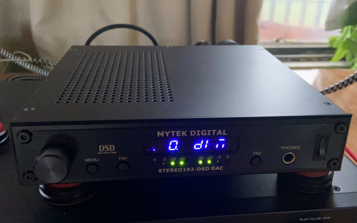 [图]stereo 192-DSD DAC 解码器 试听 阵佳 功放机天龙S1 音箱 德国飞星