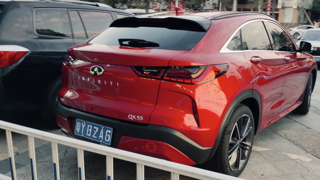 街拍·冷门车英菲尼迪qx55