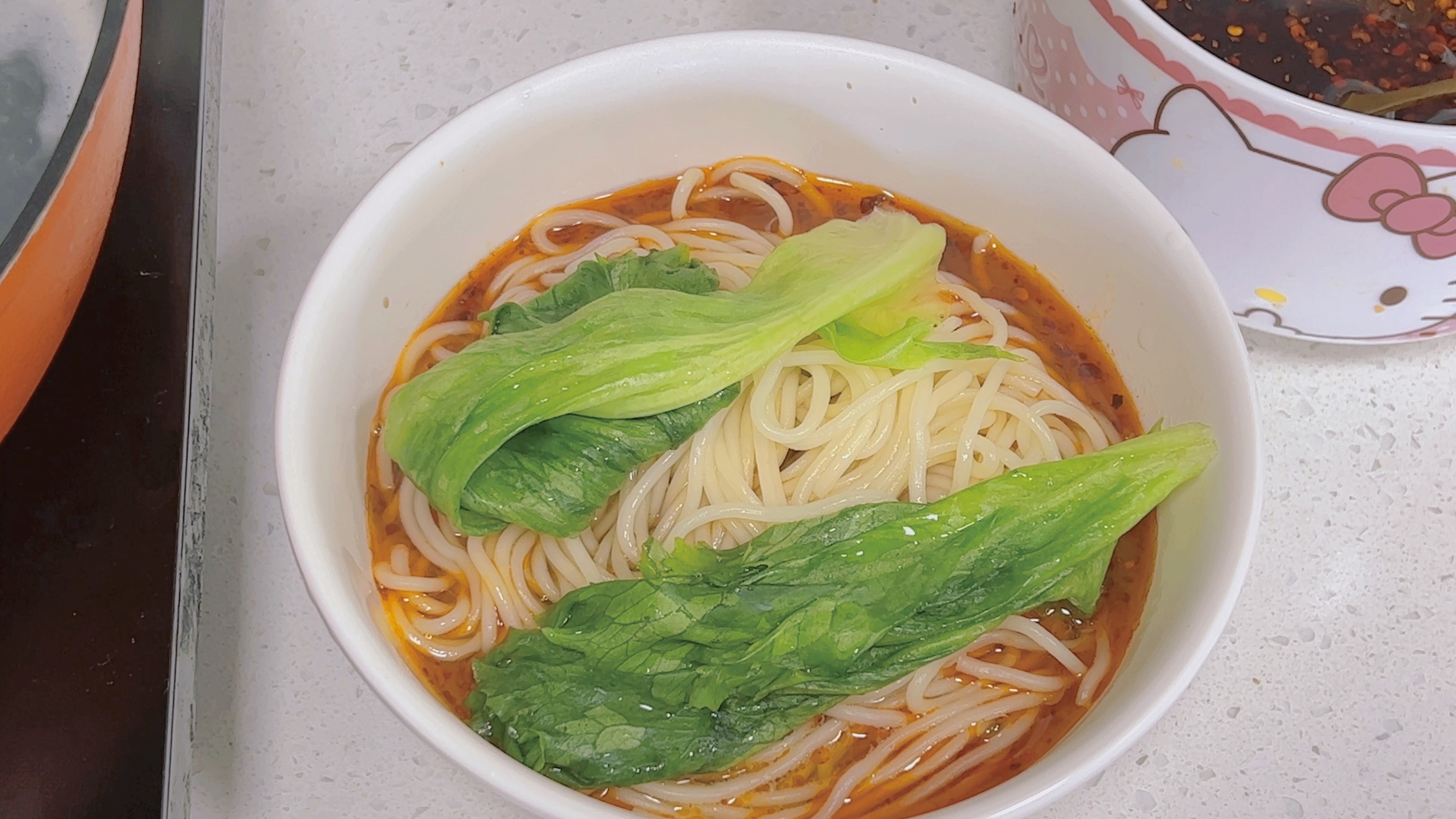 没有工作没有收入,煮碗素面吃