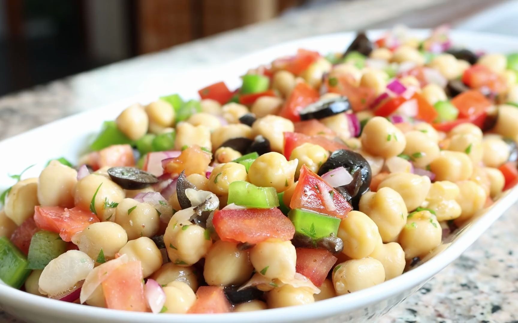 经典西班牙鹰嘴豆沙拉 | 清爽且充满风味