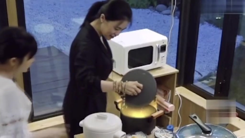 乒乓团宠福原爱,谁打哭的谁去哄#福原爱#张怡宁#王楠#娱乐评论大赏