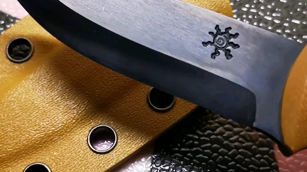 晌午斯堪刃小直做的发黑,后期再加个阻手齿纹