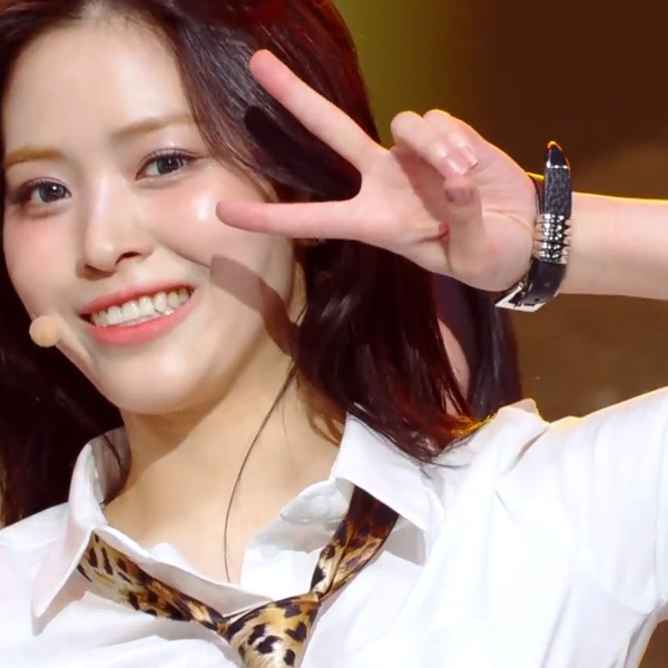 ITZY最新回归曲GOLD 241018打歌舞台_哔哩哔哩_bilibili