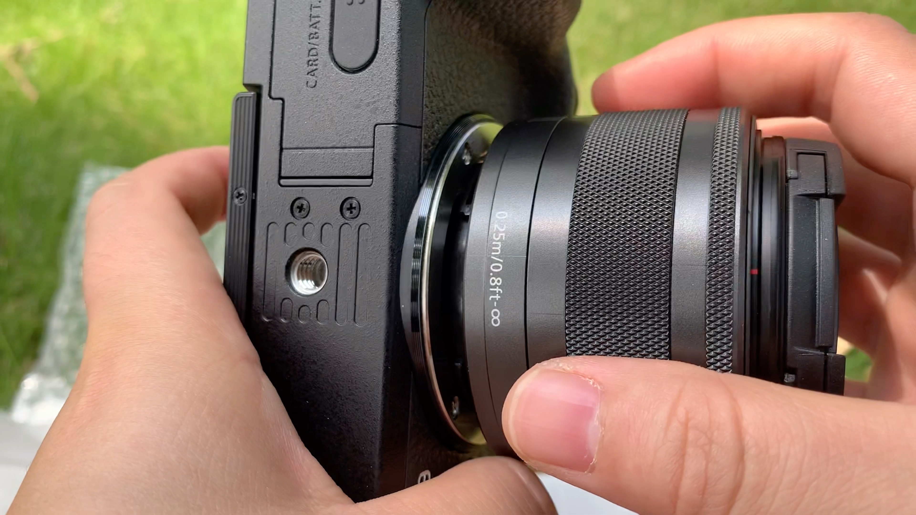 佳能eos m6 mark2 看新手小白开箱是如何花费几分钟装镜头的